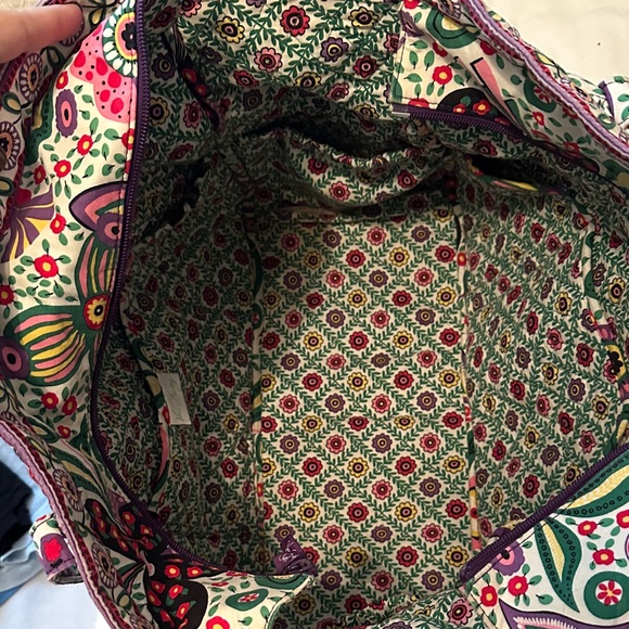 Vera Bradley Viva La Vera Get Carried Away Tote - Picture 4 of 9